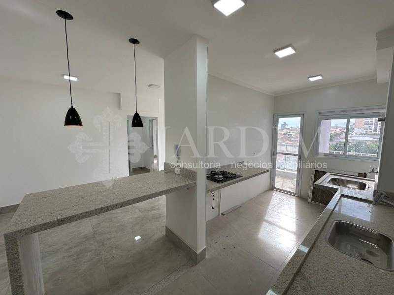 Apartamento à venda com 2 quartos, 71m² - Foto 2