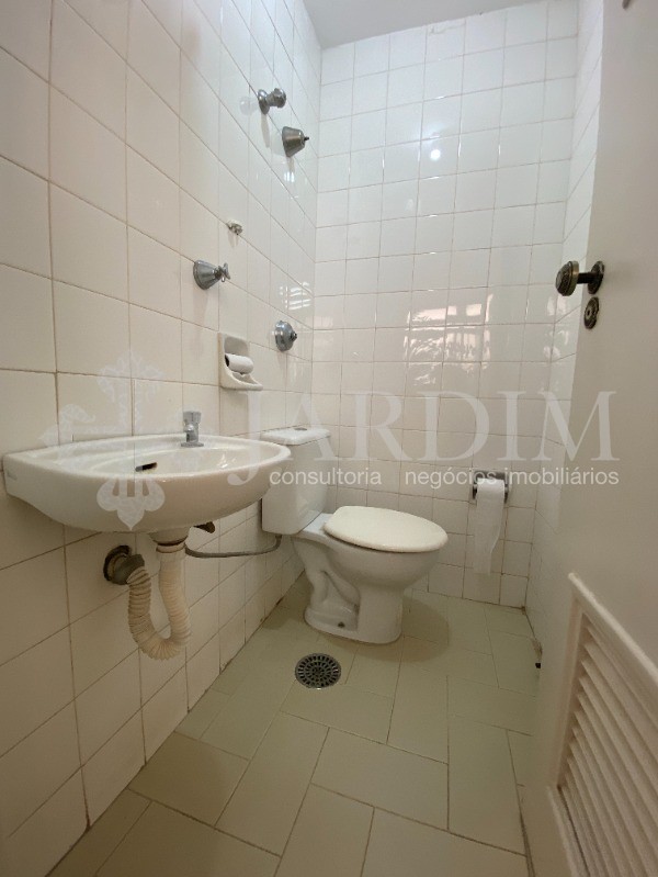 Apartamento à venda com 3 quartos, 196m² - Foto 21