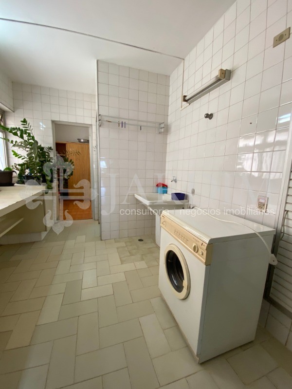 Apartamento à venda com 3 quartos, 196m² - Foto 20