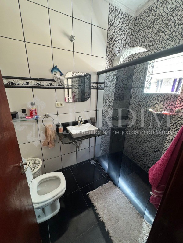 Casa à venda com 3 quartos, 300m² - Foto 9