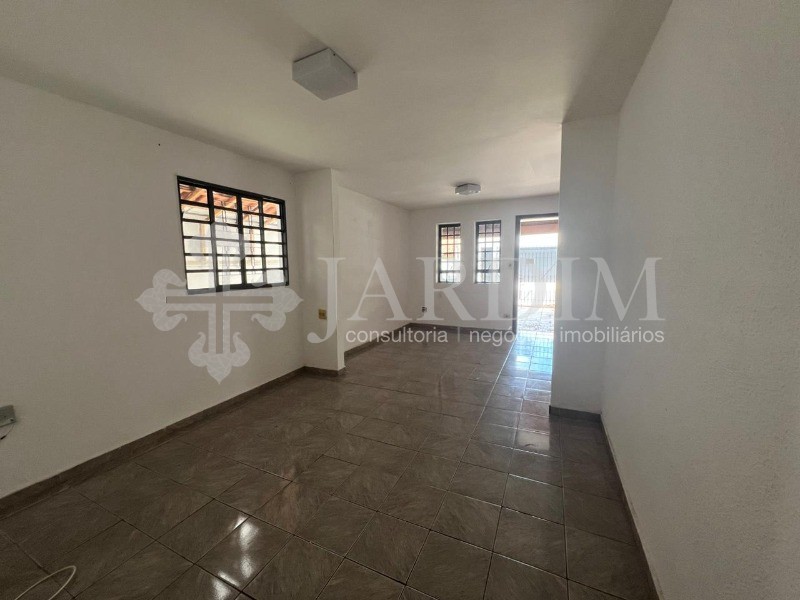 Casa à venda e aluguel com 3 quartos, 125m² - Foto 5