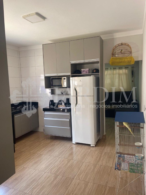 Casa à venda com 3 quartos, 250m² - Foto 6