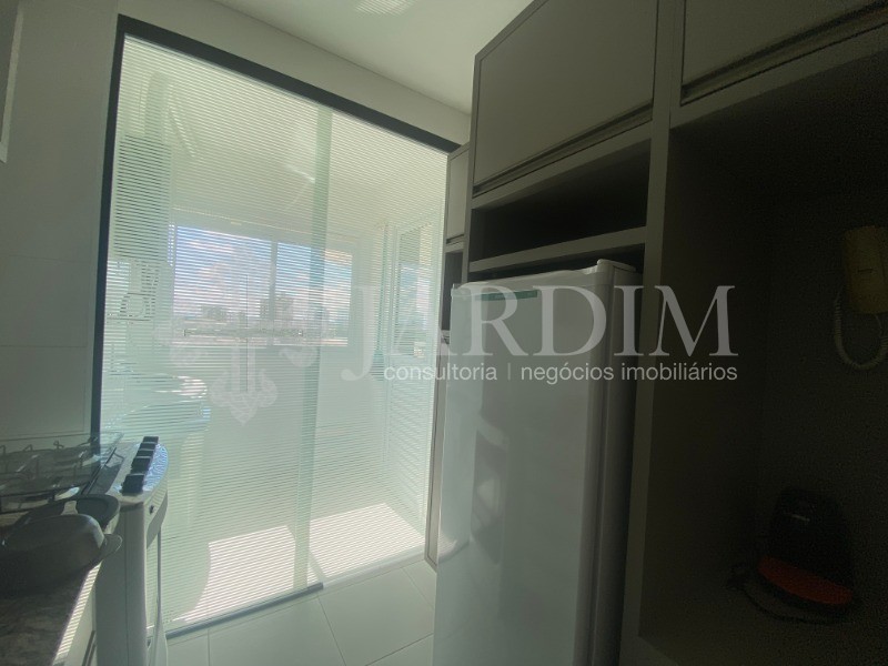 Apartamento à venda com 2 quartos, 67m² - Foto 26