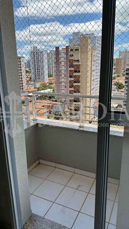 Apartamento para alugar com 2 quartos, 72m² - Foto 2