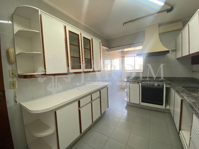 Apartamento à venda com 3 quartos, 84m² - Foto 1