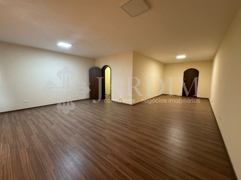 Apartamento à venda com 3 quartos, 160m² - Foto 3