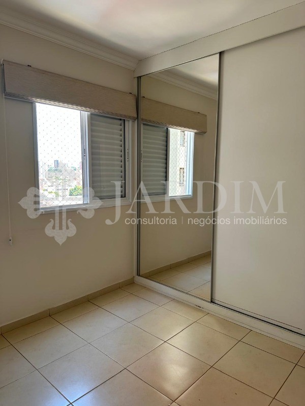 Apartamento para alugar com 2 quartos, 72m² - Foto 14