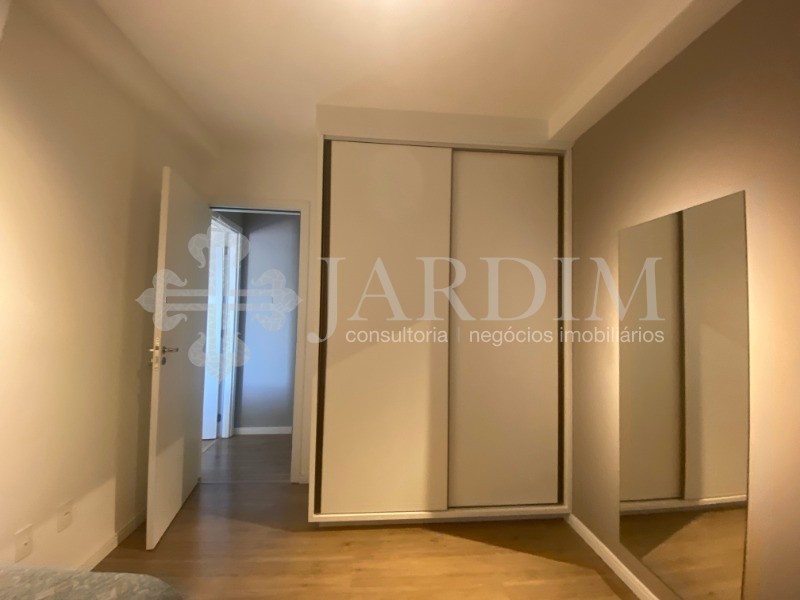 Apartamento à venda com 2 quartos, 67m² - Foto 13