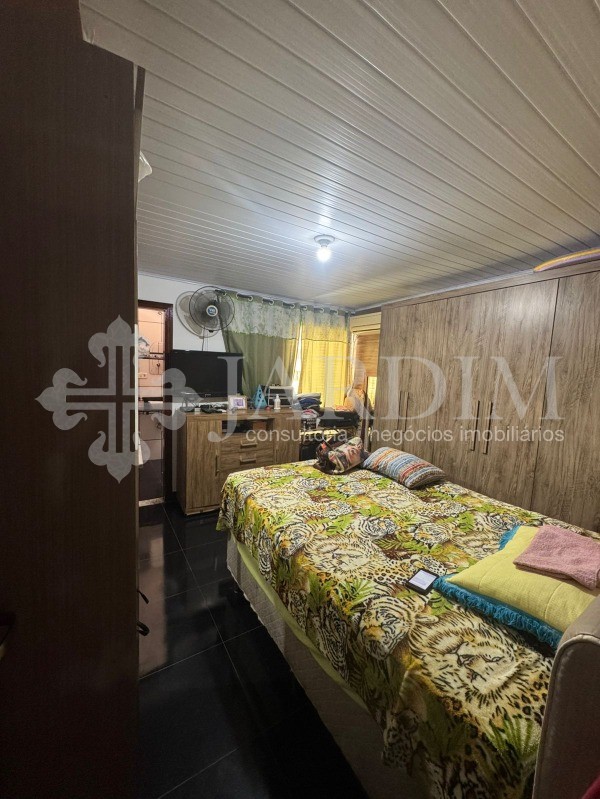 Casa à venda com 3 quartos, 300m² - Foto 10