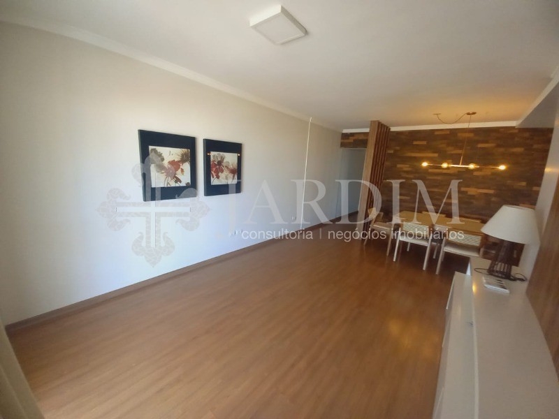 Apartamento à venda com 3 quartos, 118m² - Foto 2