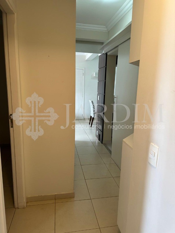 Apartamento para alugar com 2 quartos, 72m² - Foto 11