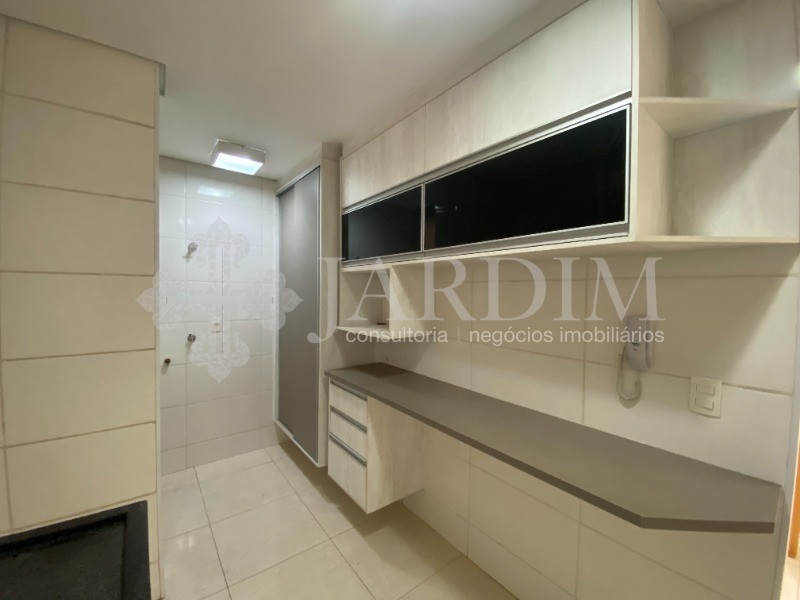 Apartamento para alugar com 2 quartos, 61m² - Foto 13