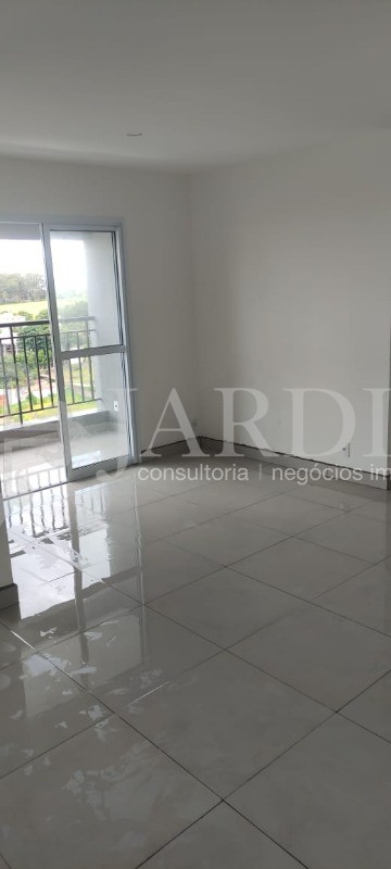 Apartamento à venda com 2 quartos, 66m² - Foto 3