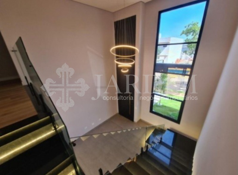 Sobrado à venda com 3 quartos, 250m² - Foto 4