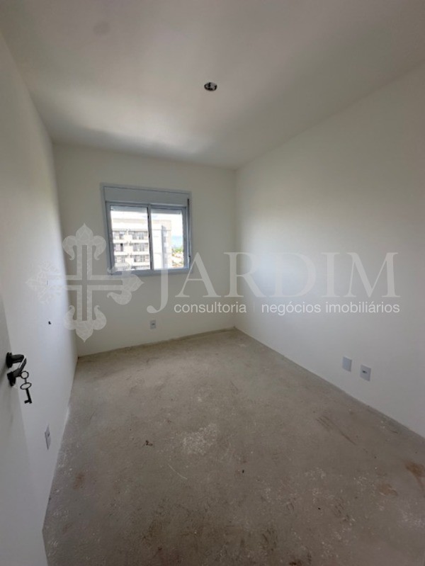 Apartamento à venda com 3 quartos, 75m² - Foto 13