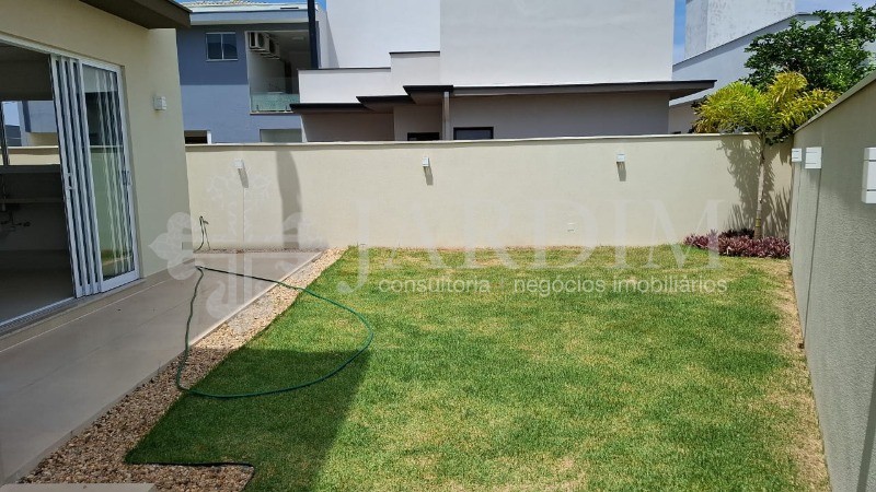 Casa de Condomínio à venda com 3 quartos, 273m² - Foto 11