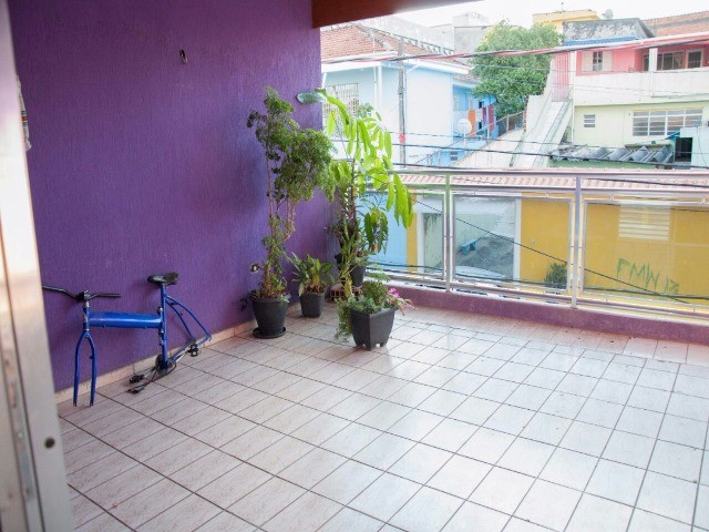 Sobrado à venda com 3 quartos, 192m² - Foto 1