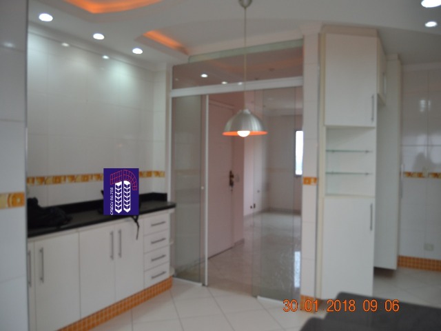 Apartamento à venda com 3 quartos, 150m² - Foto 3