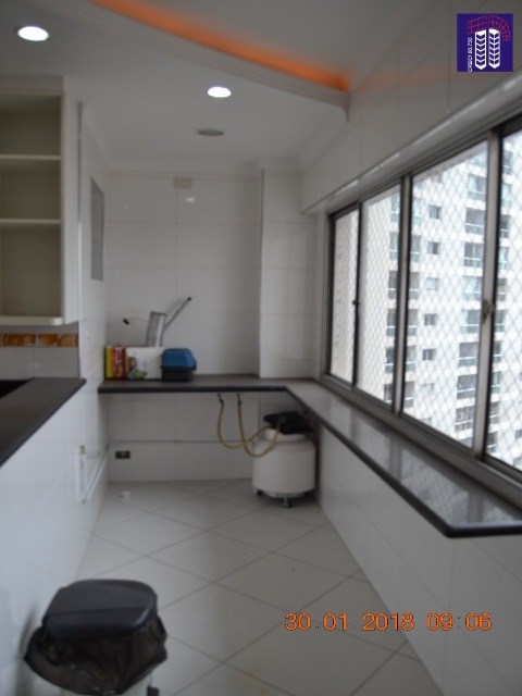 Apartamento à venda com 3 quartos, 150m² - Foto 6