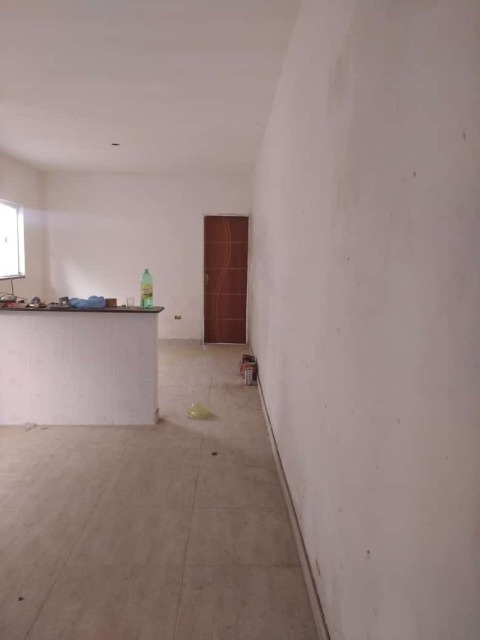 Casa à venda com 2 quartos, 125m² - Foto 4