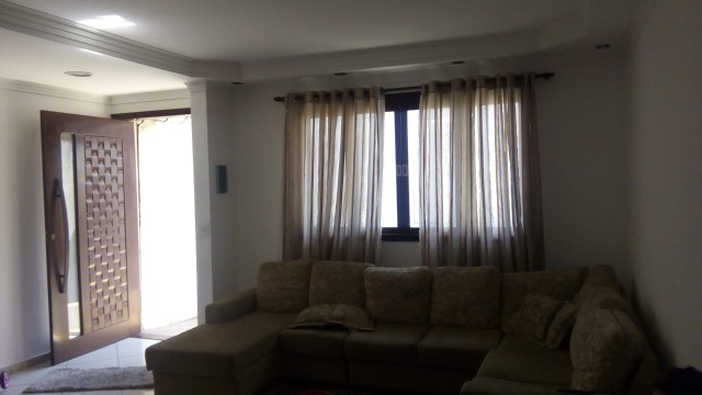 Sobrado à venda com 3 quartos, 240m² - Foto 2