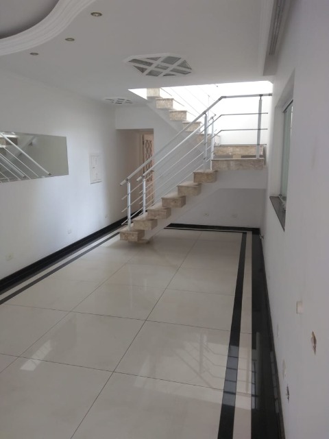 Sobrado à venda com 3 quartos, 200m² - Foto 7