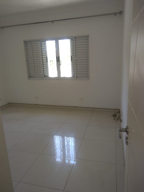 Sobrado à venda com 3 quartos, 200m² - Foto 15