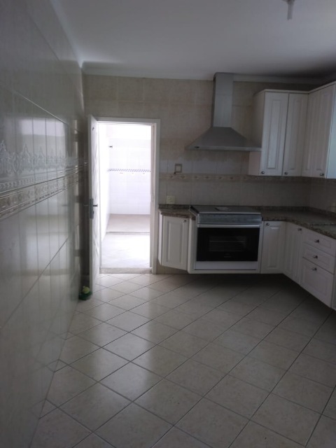 Sobrado à venda com 3 quartos, 200m² - Foto 25