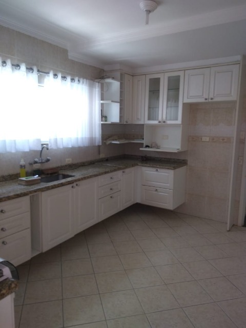 Sobrado à venda com 3 quartos, 200m² - Foto 26