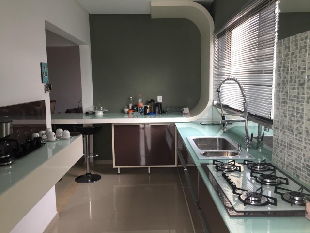 Casa à venda com 4 quartos, 230m² - Foto 14