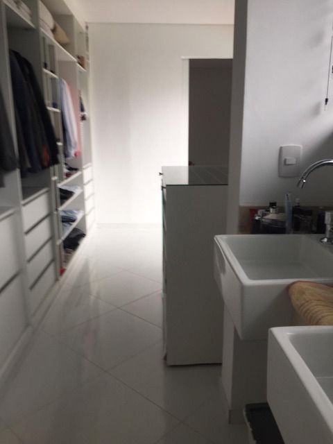 Casa à venda com 4 quartos, 230m² - Foto 37