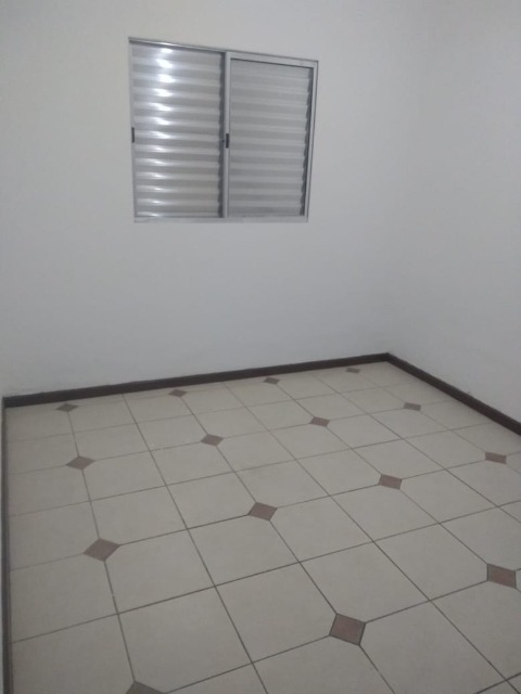 Casa à venda com 2 quartos, 70m² - Foto 6