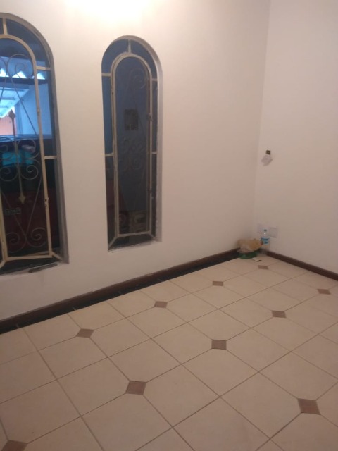 Casa à venda com 2 quartos, 70m² - Foto 11