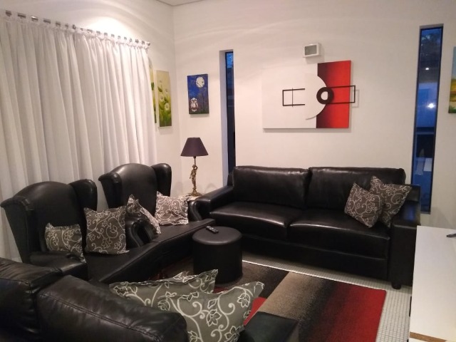 Sobrado à venda com 3 quartos, 170m² - Foto 1