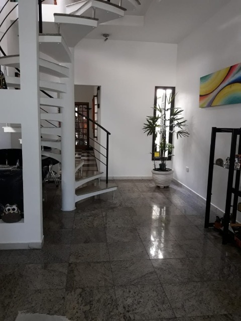 Sobrado à venda com 4 quartos, 220m² - Foto 9