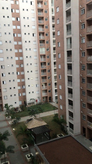 Apartamento à venda com 3 quartos, 78m² - Foto 2