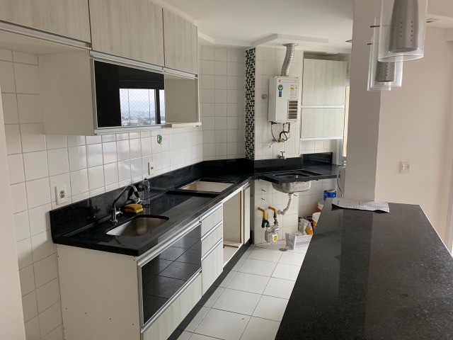 Apartamento à venda com 2 quartos, 65m² - Foto 1