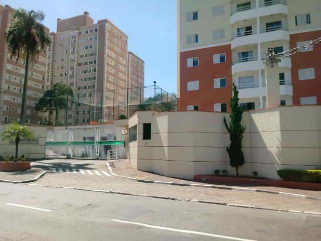 Apartamento à venda com 3 quartos, 79m² - Foto 2