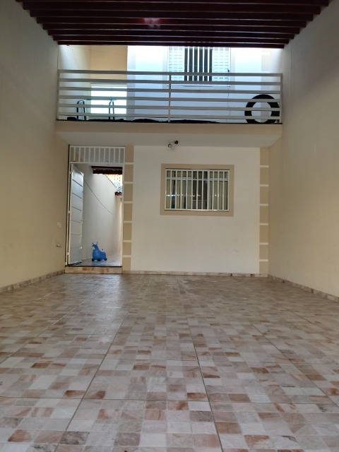 Sobrado à venda com 2 quartos, 140m² - Foto 1