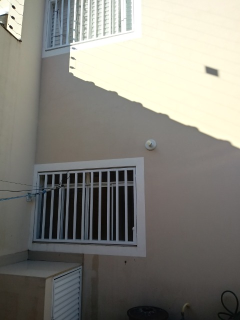 Sobrado à venda com 2 quartos, 140m² - Foto 2