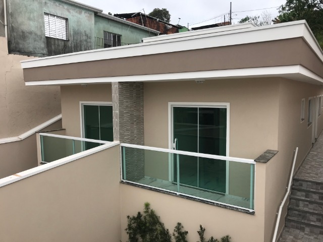 Casa à venda com 2 quartos, 70m² - Foto 4