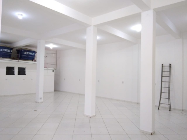 Loja-Salão para alugar, 130m² - Foto 1