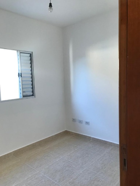 Casa à venda com 2 quartos, 65m² - Foto 12