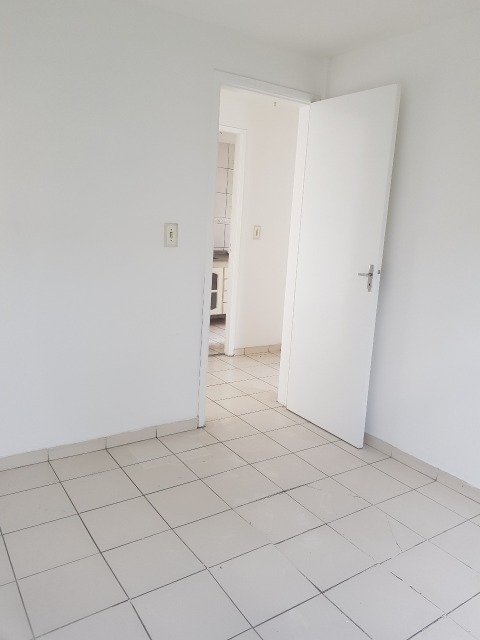 Apartamento à venda e aluguel com 2 quartos, 50m² - Foto 10