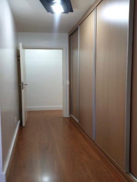 Apartamento à venda com 3 quartos, 124m² - Foto 17