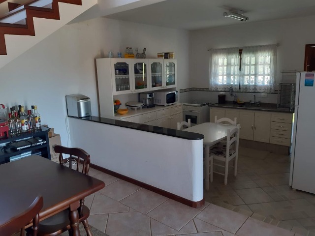 Casa à venda e aluguel com 4 quartos, 300m² - Foto 6