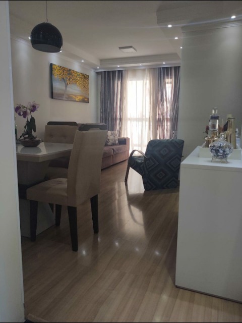 Apartamento à venda com 3 quartos, 76m² - Foto 11