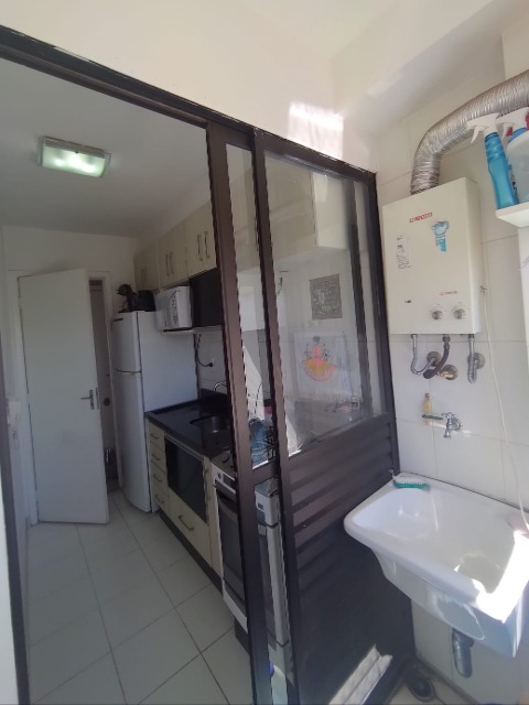 Apartamento à venda com 2 quartos, 49m² - Foto 25