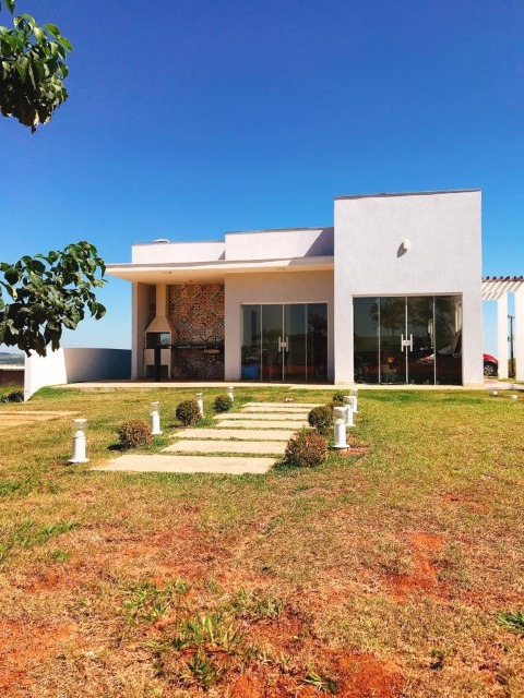 Casa à venda com 3 quartos, 158m² - Foto 3