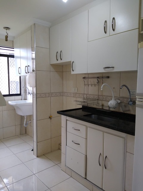 Apartamento à venda e aluguel com 2 quartos, 50m² - Foto 17